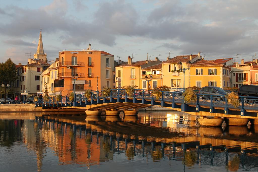 Hotel Le 5 Martigues Exteriör bild