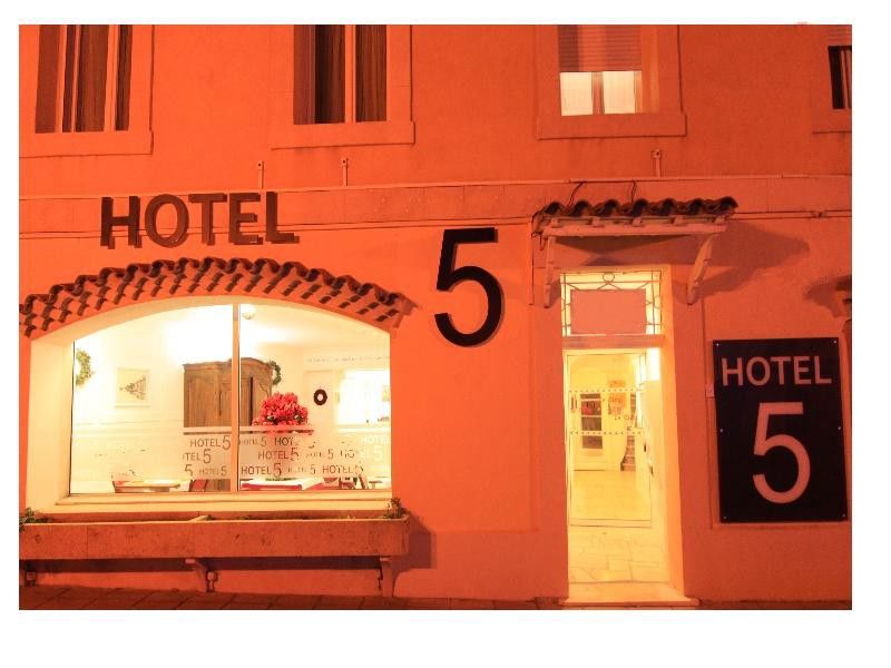 Hotel Le 5 Martigues Exteriör bild